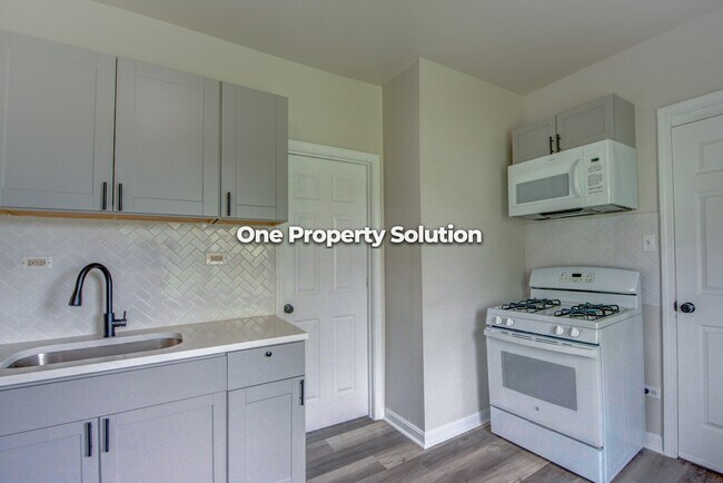 Building Photo - 411 Pierce St