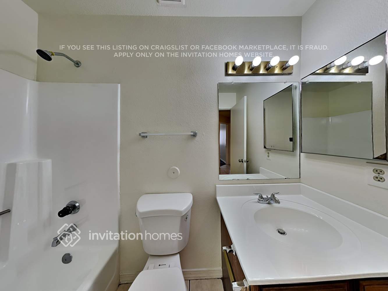 Building Photo - 10017 N 66th Ave