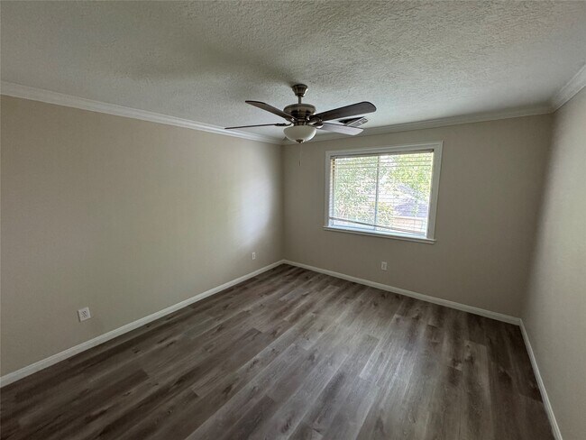 Building Photo - 10310 Sable Trail Ln