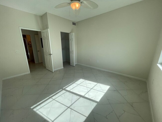 Building Photo - ANNUAL RENTAL - RESERVE AT NAPLES -2 BED 2...