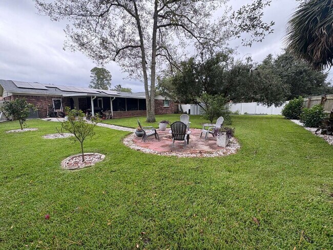 Building Photo - Quiet cul-de-sac rental in desirable Brierwood!