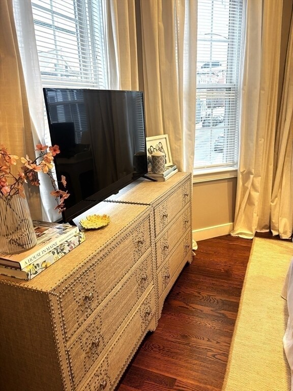 Building Photo - 177 E St