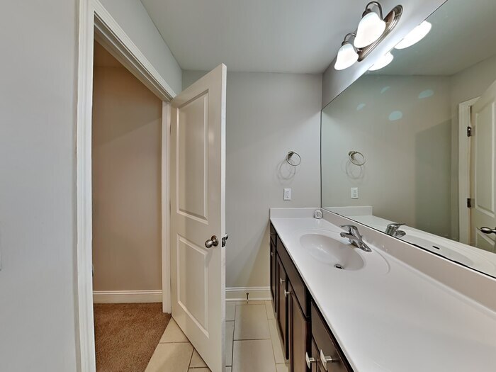 Building Photo - 3817 Sapphire Ridge Ct
