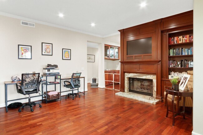 Building Photo - Ready now: Spacious 4 bedroom 3 bath with bonus room and 3 car garage