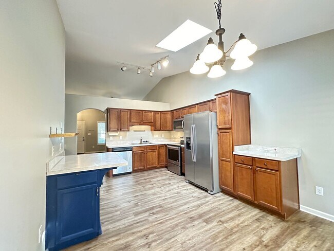 Building Photo - COMING SOON! Beautiful 3 Bed, 2.5 Bath Hom...