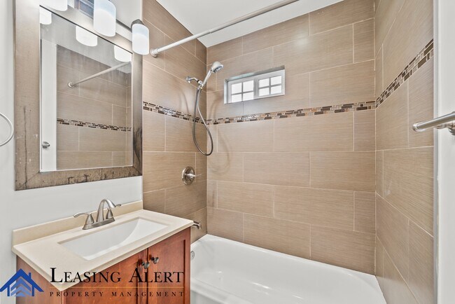 Building Photo - 7800 Lindley Ave