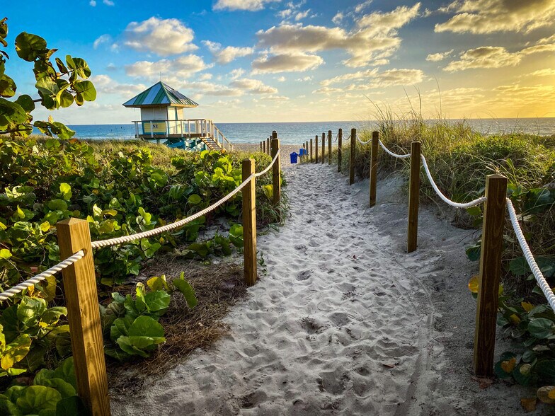 Close to Delray Beach - 128 NW 13th Avenue