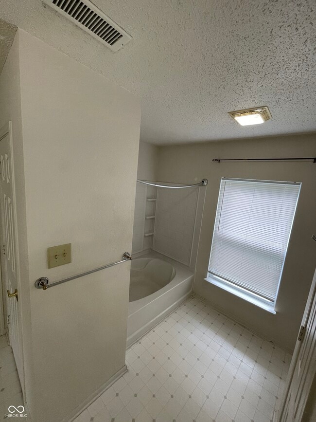 Building Photo - 10403 Bicknell Cir