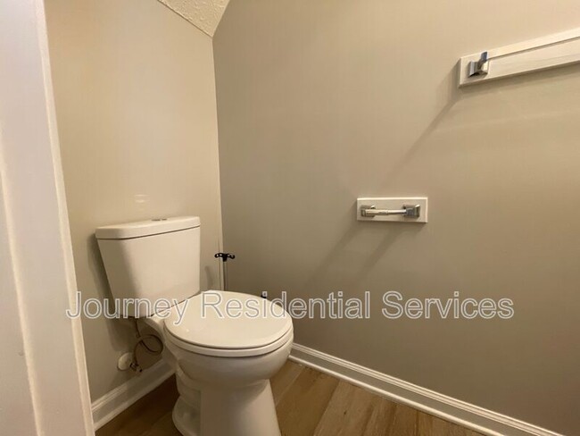 Building Photo - 3135 Ivy Wood Ln