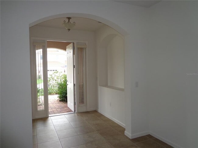 Building Photo - 16154 St Clair St