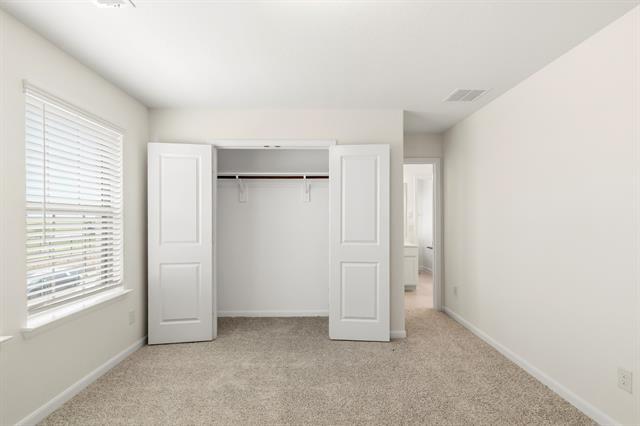 Building Photo - 1424 Bettolo Dr