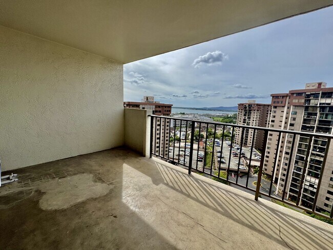 Building Photo - 98-500-500 Koauka Loop