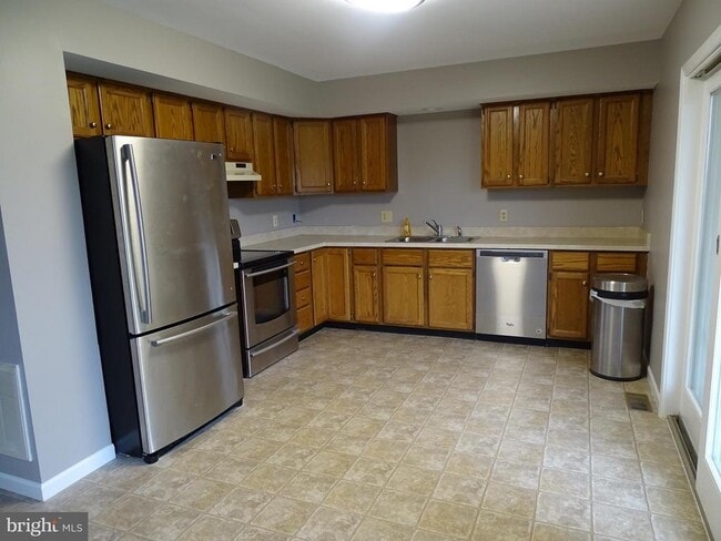 Building Photo - 480 Pensinger Rd