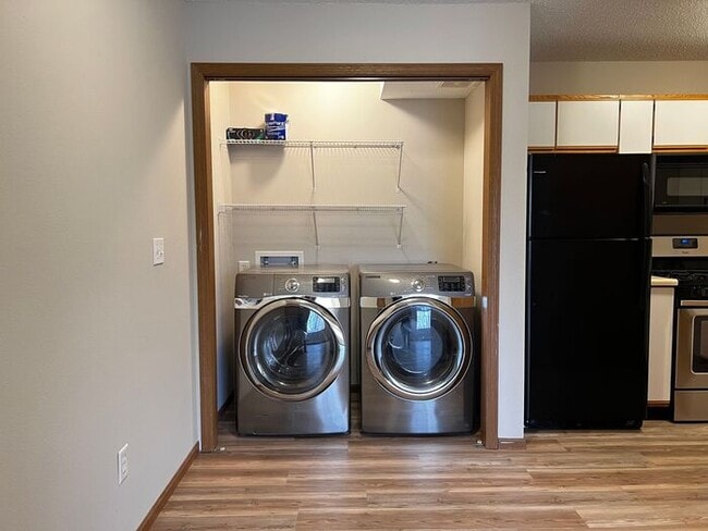 Building Photo - $1,250 | 2 Bedroom, 1 Bathroom Condo | Pet Friendly* | Available for August 1st, 2026 Move In!