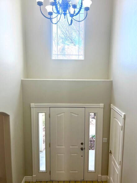 Building Photo - 2526 Dalton Dr