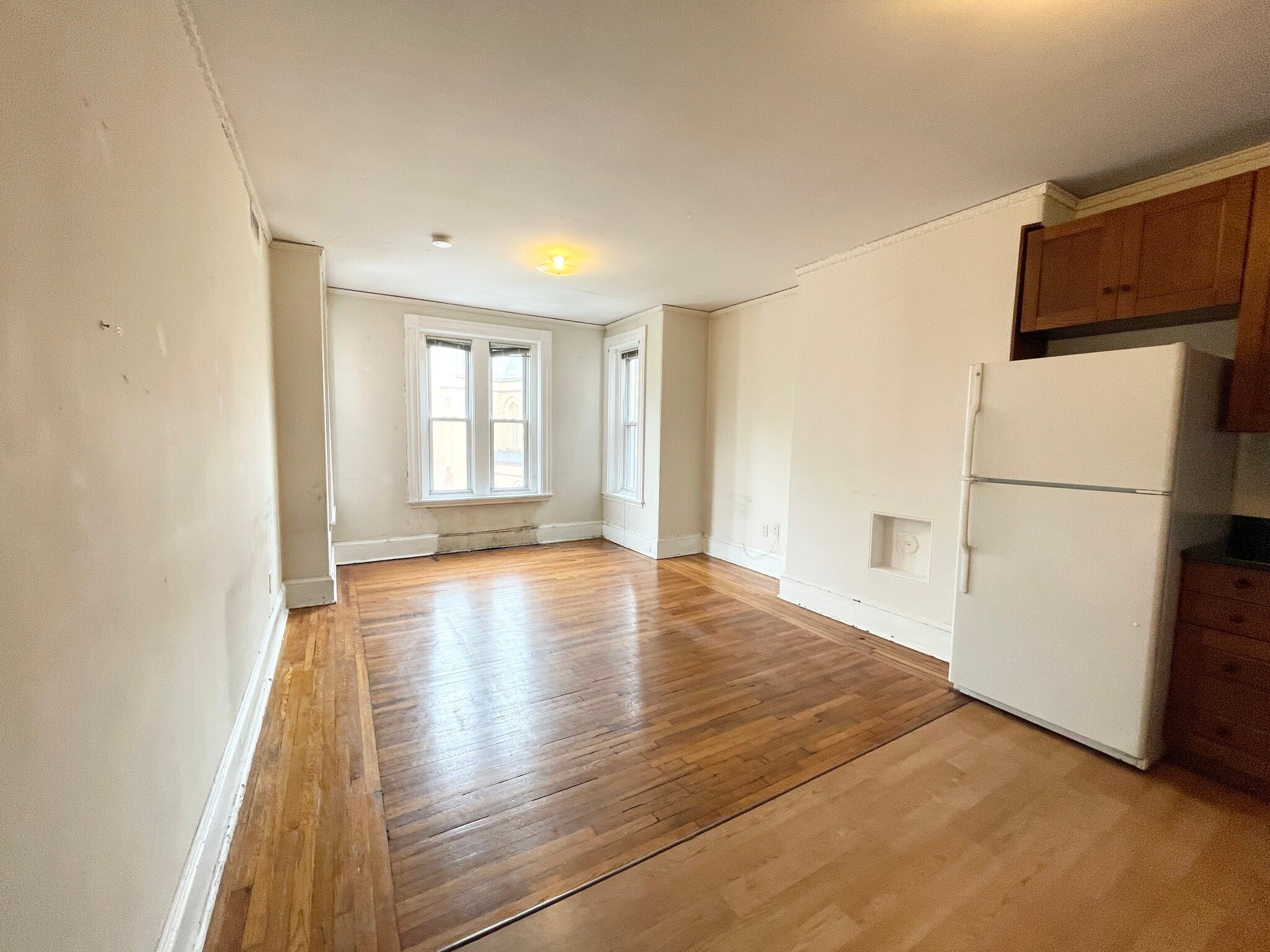 Building Photo - 76 Saint Stephen St