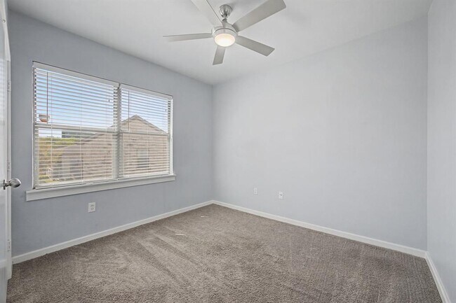 Building Photo - 1201 Grove Blvd