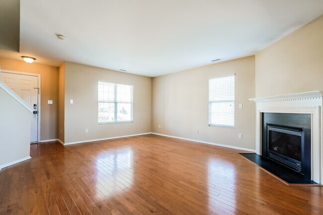 Building Photo - 1013 Lockberry Ct