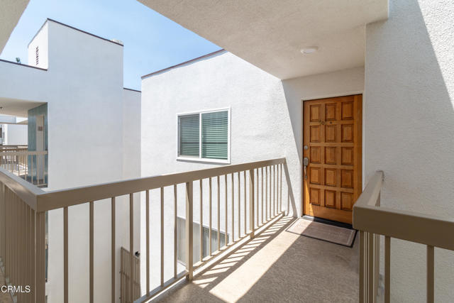Building Photo - 625 E Del Mar Blvd