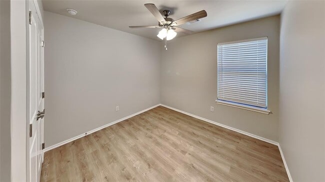 Building Photo - 12700 Elba Dr
