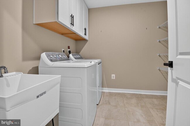 Building Photo - 130 Mckittrick Dr