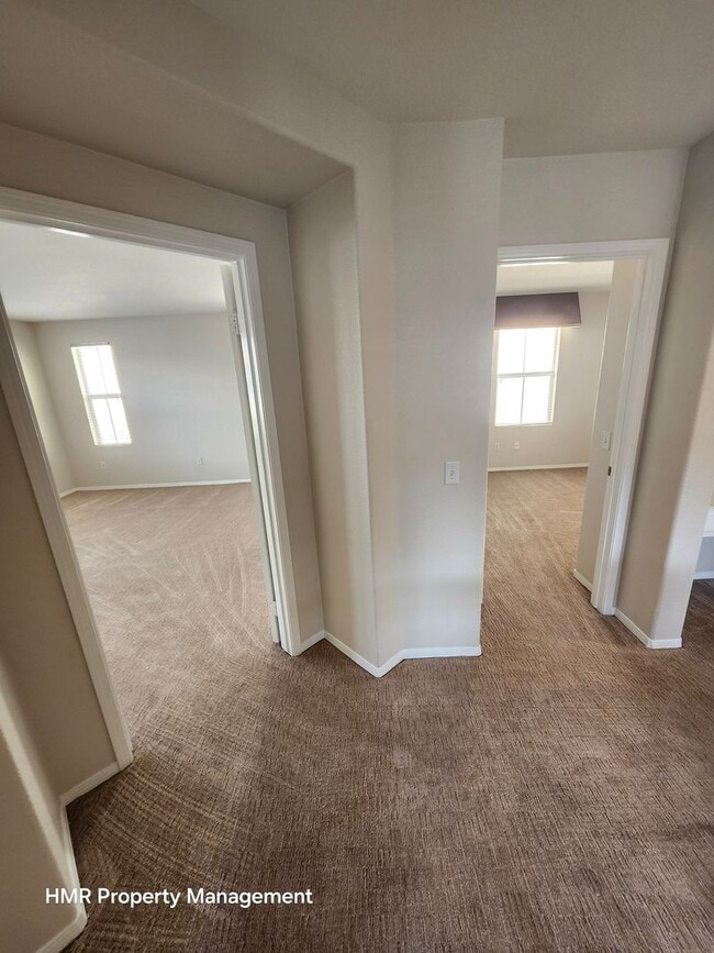 Building Photo - Gorgeous single family home in Chino