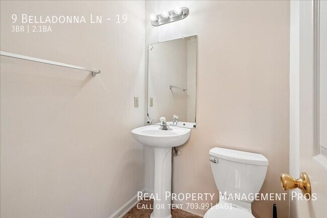 Building Photo - 9 Belladonna Ln