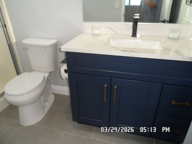 Building Photo - 3 Bedrooms, 2 Bathrooms, approx. 1112 sq. ft., 2 Car Garage, Solar Panels, Internet Included. Clo...