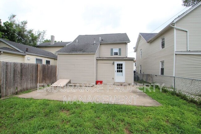 Building Photo - 733 Buckeye St