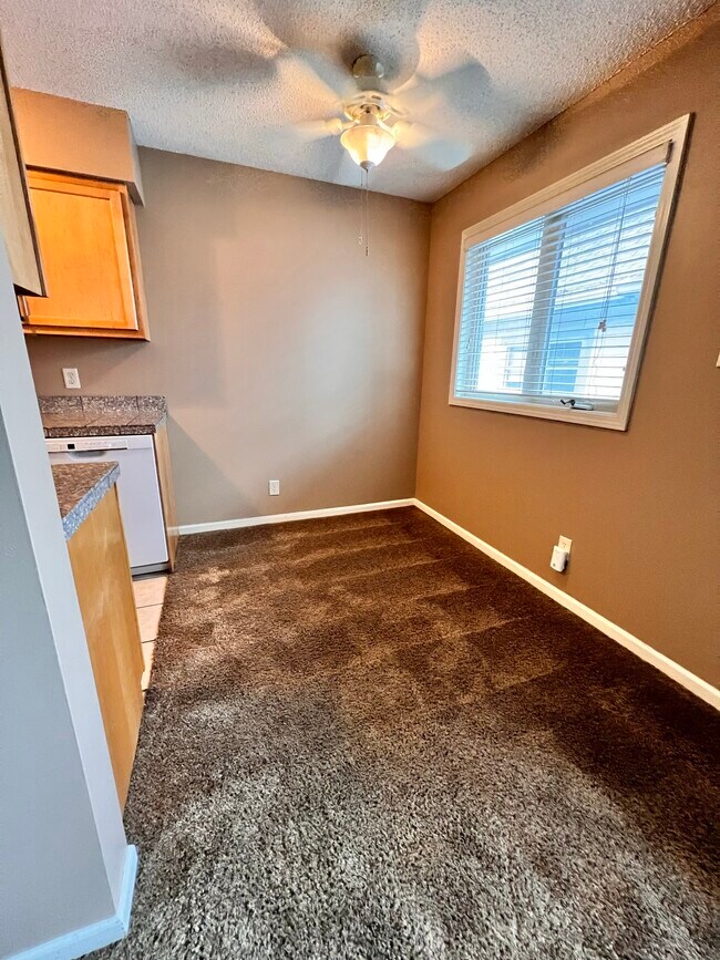 Building Photo - 1531 D St