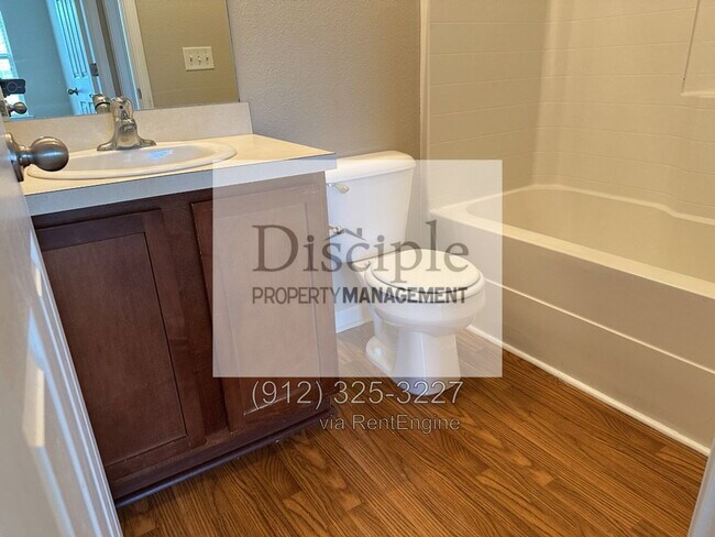 Building Photo - 1045 Canyon Oak Loop