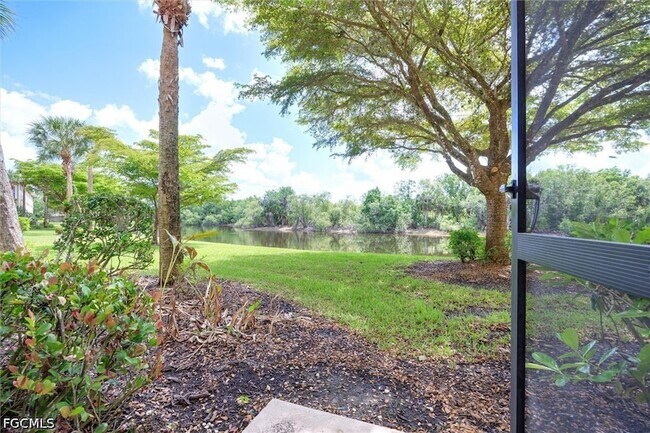 Building Photo - 3240 Cottonwood Bend