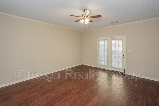 Building Photo - 5314 Austin St