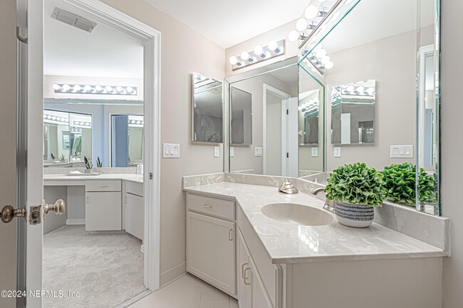 Building Photo - 2099 Winterbourne W