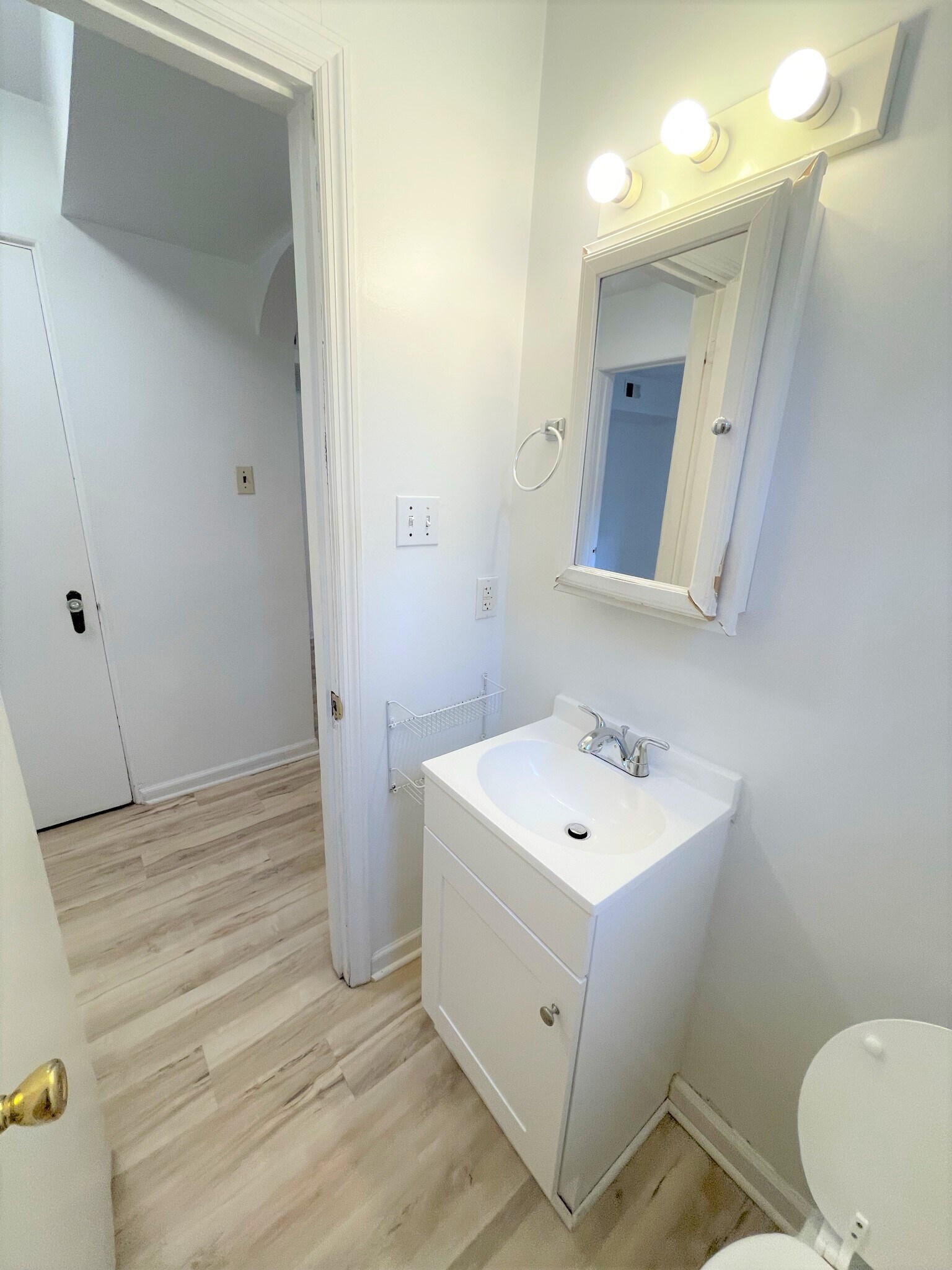 Building Photo - 5712 Phillips Ave