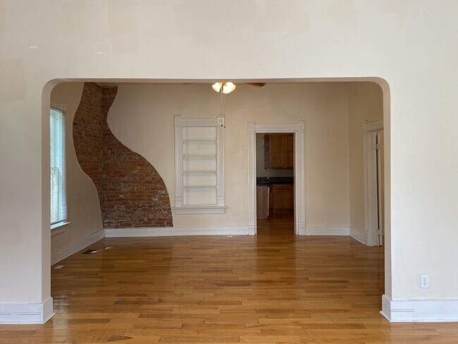 Building Photo - Classic Old Town Fort Collins 2 Bed 2 Bath Home Close to CSU