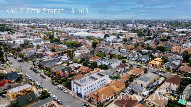 Building Photo - 440 E 27th St