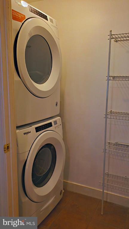 Building Photo - 631 D St NW