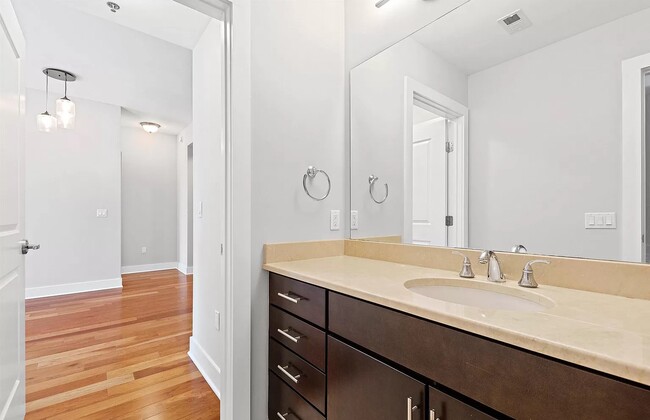 Hall Bath - 140 W Franklin St