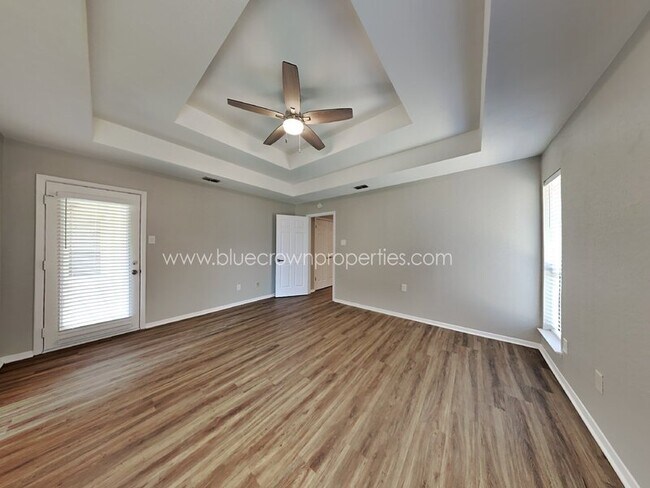 Building Photo - 615 Stoneybrook Dr