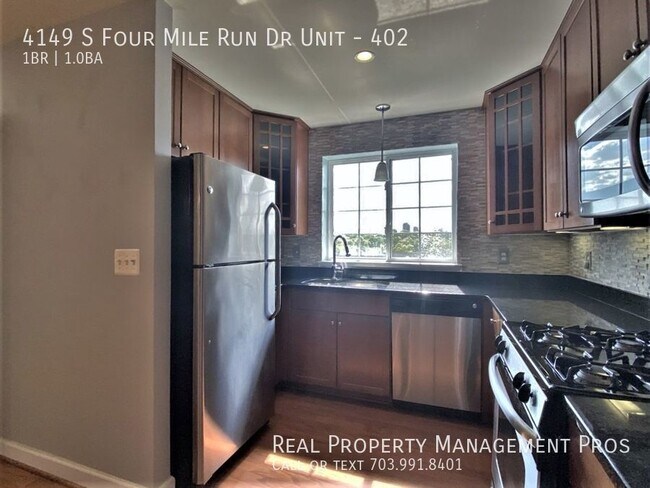 Building Photo - 4149 S Four Mile Run Dr