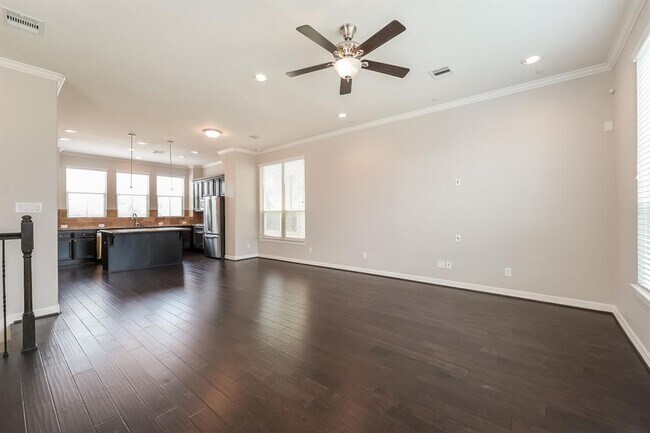Building Photo - 9930 Spring Shadows Park Cir