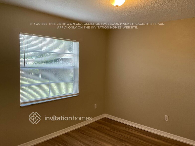 Building Photo - 1215 Eddie Dr