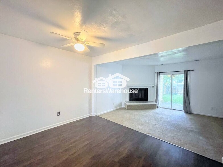 Building Photo - 1640 Fairfax Dr