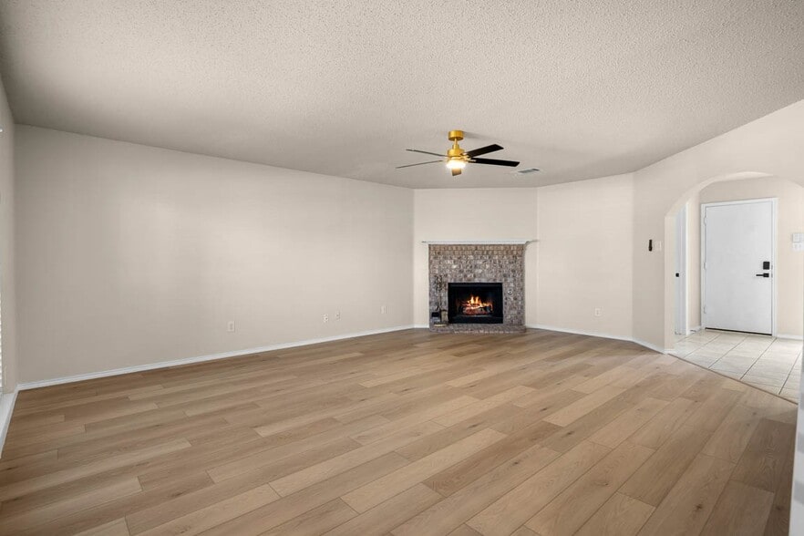 Building Photo - 432 Ponderosa Trail