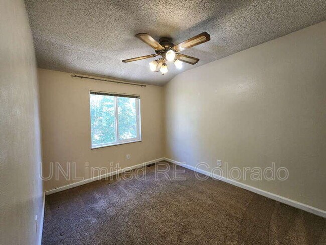 Building Photo - 10833 W Patterson Pl
