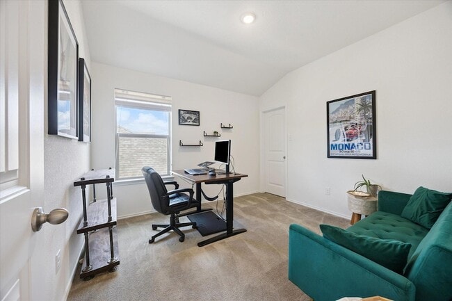 Building Photo - 7916 Crystalbrook W