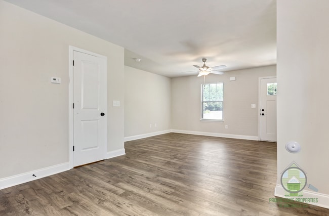 Building Photo - 111 Sitton Dr