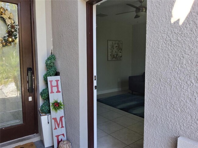 Building Photo - 160 Taft Dr