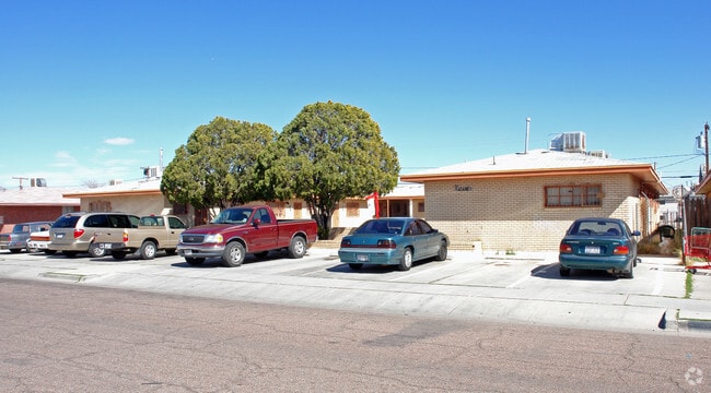 Building Photo - 8718 Lawson Dr